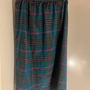Plaid Women's Skirt in Black and Green